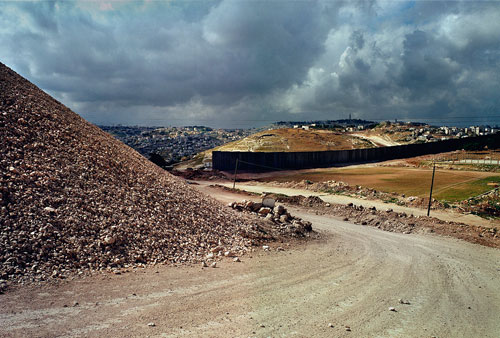 Meir WIGODER : Vigilance and Delay : The Israeli-Palestinian Separation-Wall Project, 2001-2005